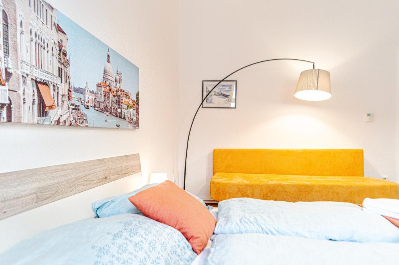 Comfy 2Br- Apartment Near Wiener Stadthalle Bagian luar foto
