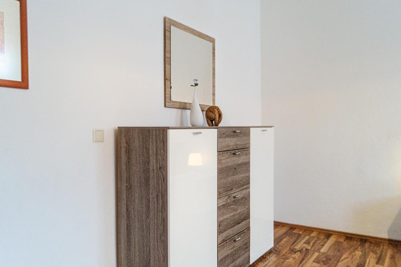 Comfy 2Br- Apartment Near Wiener Stadthalle Bagian luar foto